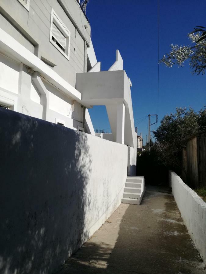 Seven Seas Apartments Artémida Eksteriør bilde