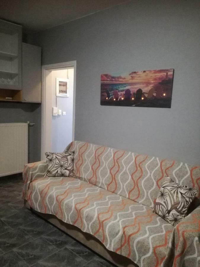 Seven Seas Apartments Artémida Eksteriør bilde